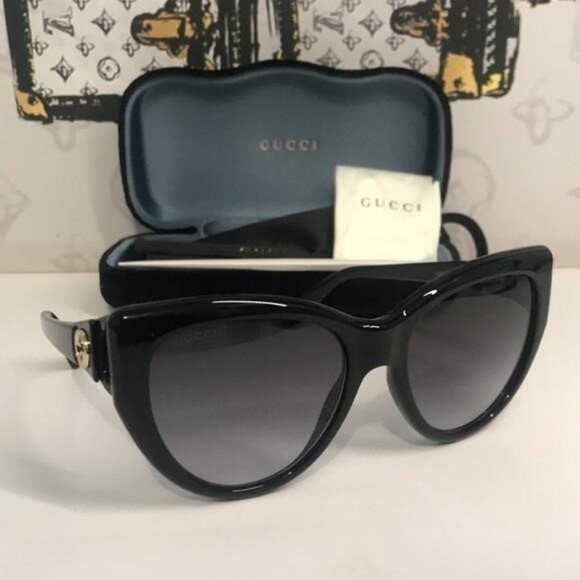 New Authentic Gucci GG0877S 001 Black Soft Cat-Eye Sunglasses Grey Gradient Lens - Picture 6 of 13